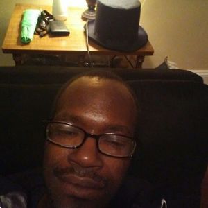 Meet your Posher, Max